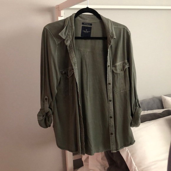American Eagle Outfitters Tops - american eagle 3/4 sleeve button up